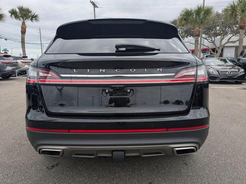 2021 Lincoln Nautilus Reserve