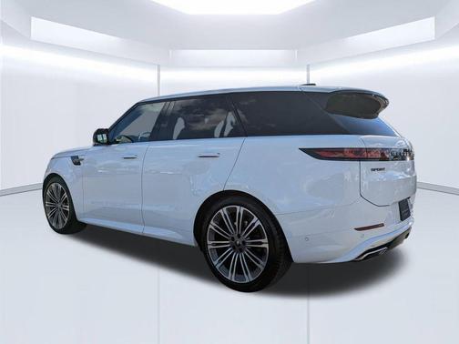 2024 Land Rover Range Rover Sport SE