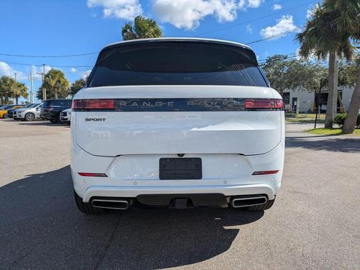2024 Land Rover Range Rover Sport SE