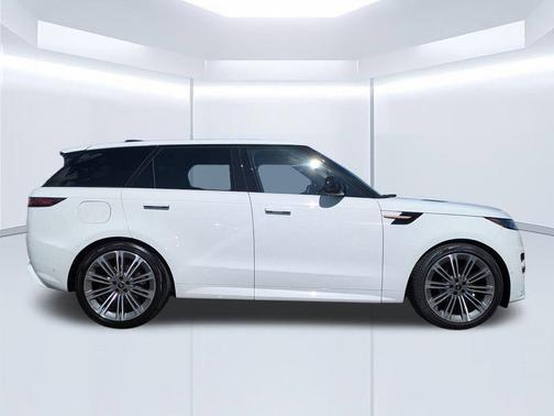 2024 Land Rover Range Rover Sport SE