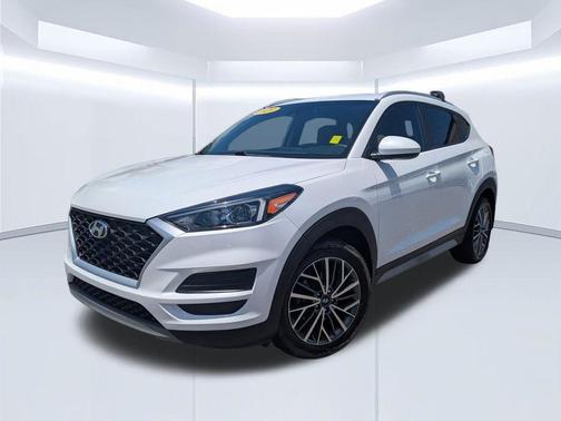 Cream White 2020 Hyundai TUCSON SEL
