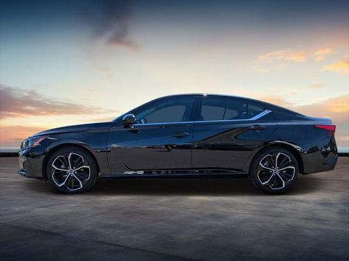 2024 Nissan Altima SR FWD