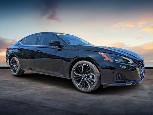 2024 Nissan Altima SR FWD