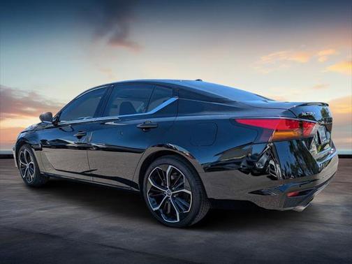 2024 Nissan Altima SR FWD