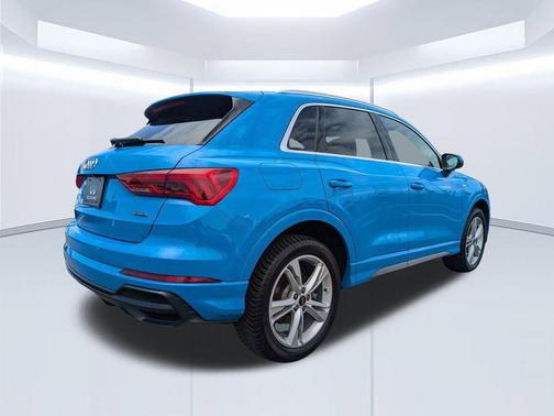 2021 Audi Q3 45 S line Premium