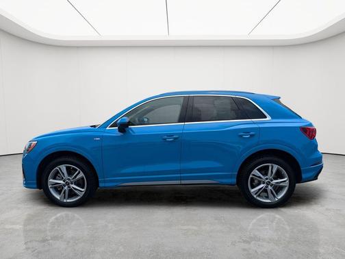 2021 Audi Q3 45 S line Premium
