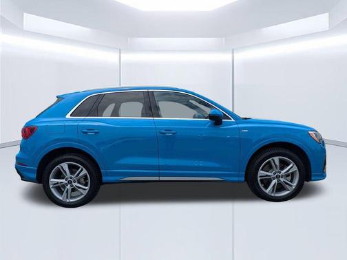 2021 Audi Q3 45 S line Premium