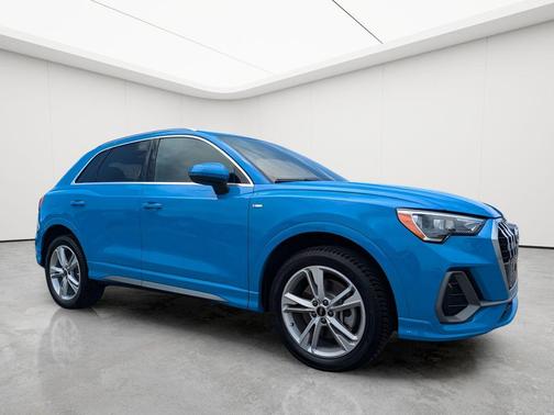 2021 Audi Q3 45 S line Premium