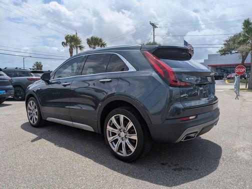 Shadow Metallic 2019 Cadillac XT4 Premium Luxury