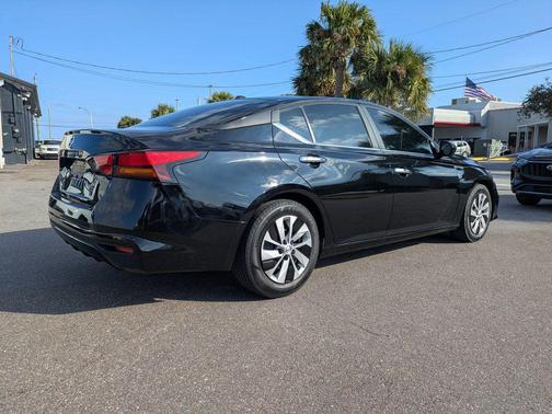 2020 Nissan Altima S FWD