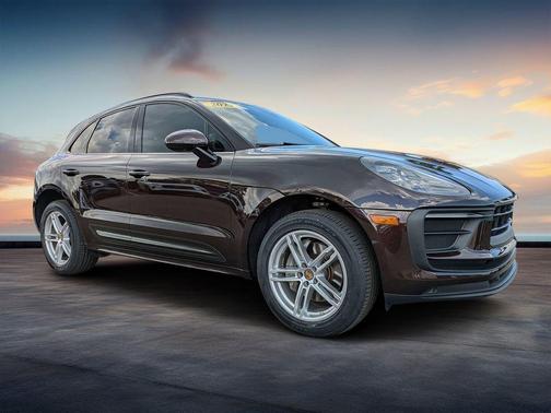 2022 Porsche Macan Base