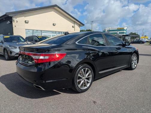 2017 Hyundai Azera Base