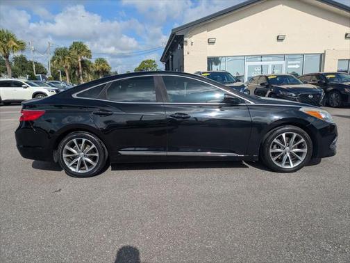 2017 Hyundai Azera Base
