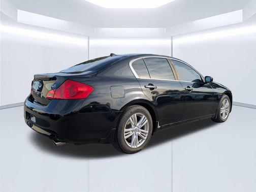 2012 INFINITI G25 Base