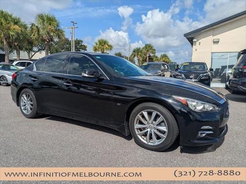 2015 INFINITI Q50 Premium