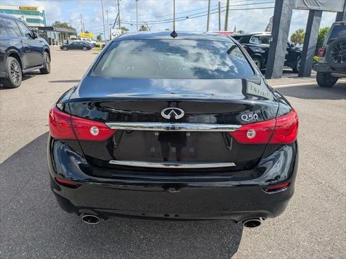 2015 INFINITI Q50 Premium