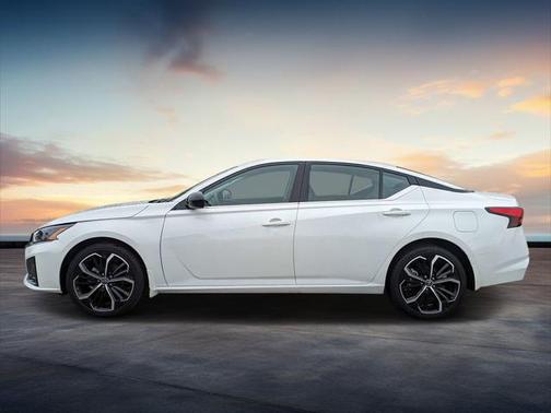 2024 Nissan Altima SR Intelligent AWD