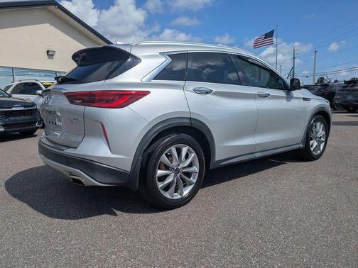 Liquid Platinum 2021 INFINITI QX50 ESSENTIAL AWD