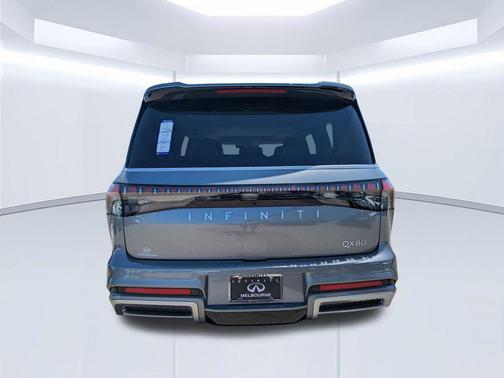 Dynamic Metal 2026 INFINITI QX80 Luxe