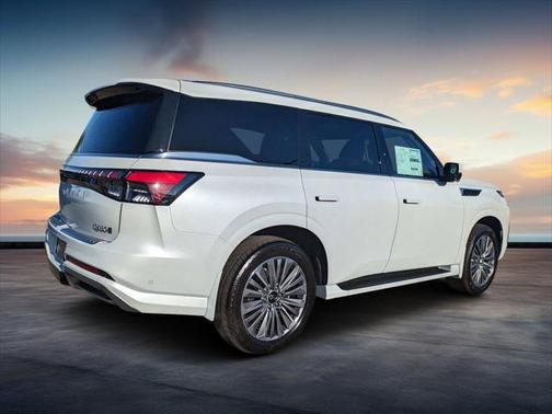 2025 INFINITI QX80 Luxe