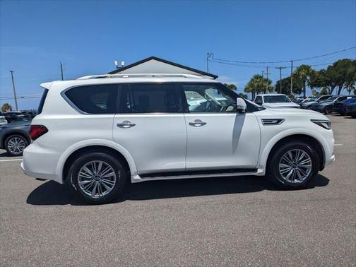 2021 INFINITI QX80 Luxe
