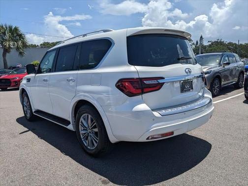 2021 INFINITI QX80 Luxe