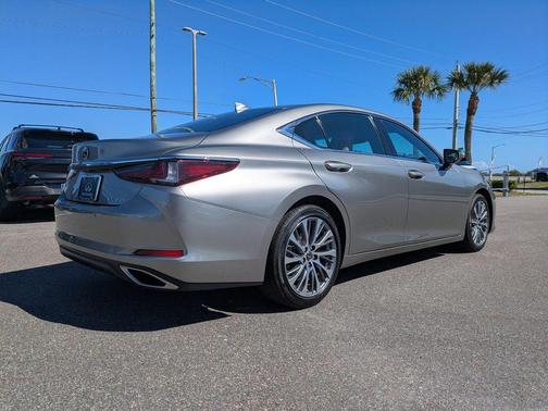 2021 Lexus ES 350 Base