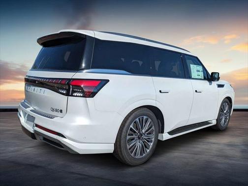 2025 INFINITI QX80 SENSORY AWD