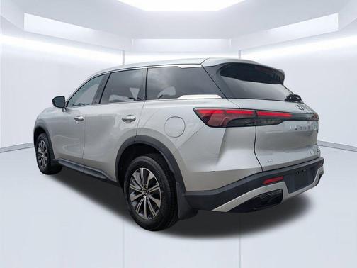 2023 INFINITI QX60 Pure