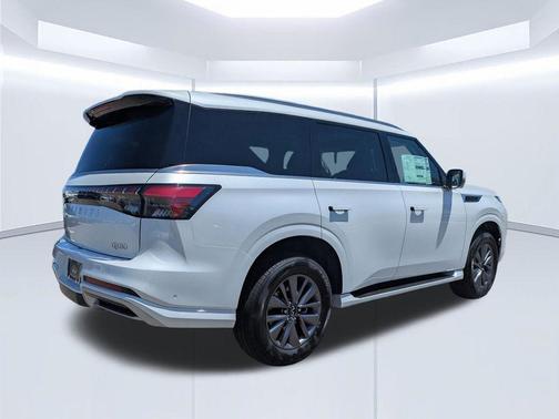 Radiant White 2026 INFINITI QX80 PURE