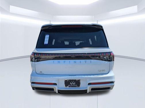 Radiant White 2026 INFINITI QX80 PURE