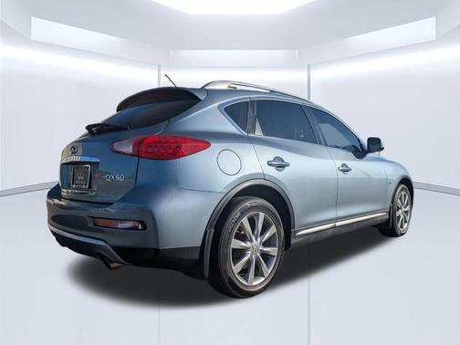 2016 INFINITI QX50 Base