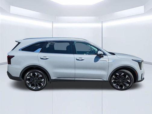 Wolf Gray 2024 Kia Sorento SX