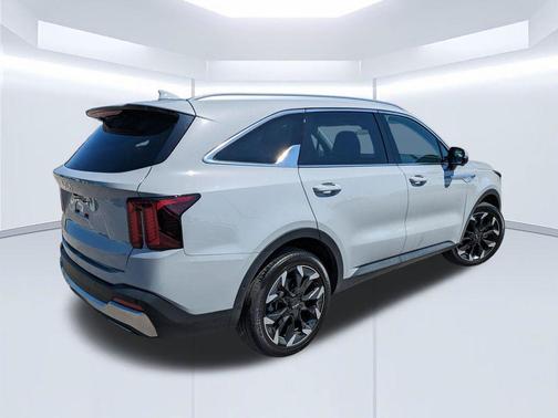 Wolf Gray 2024 Kia Sorento SX