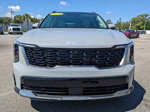 Wolf Gray 2024 Kia Sorento SX