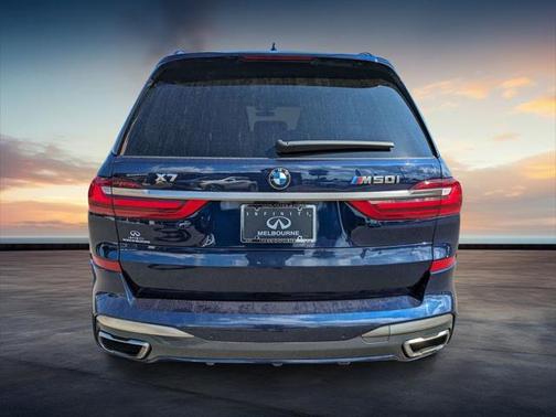 2021 BMW X7 M50i