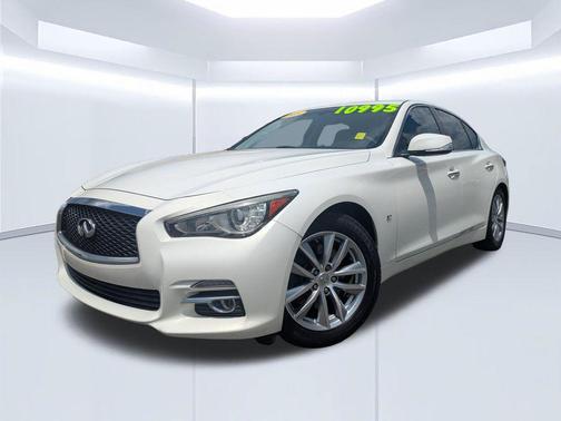 Moonlight White 2015 INFINITI Q50 Premium