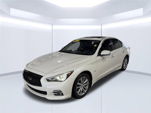 Majestic White 2017 INFINITI Q50 2.0T Premium