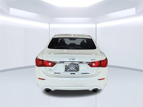 Majestic White 2017 INFINITI Q50 2.0T Premium