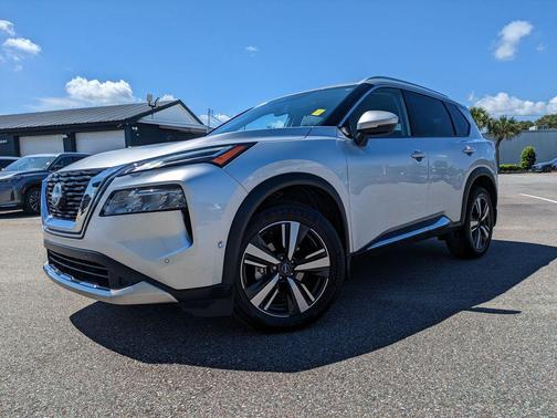Brilliant Silver Metallic 2023 Nissan Rogue Platinum