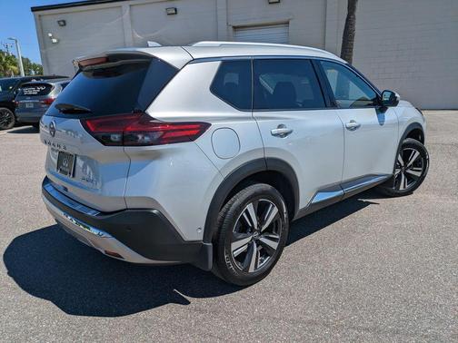 Brilliant Silver Metallic 2023 Nissan Rogue Platinum