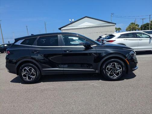 2025 Kia Sportage LX