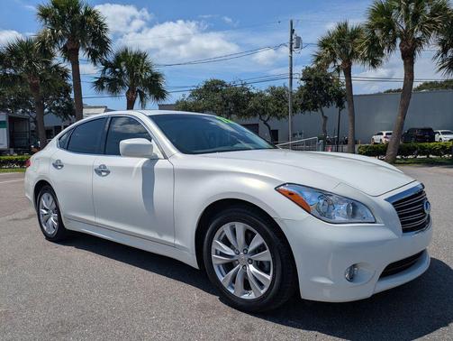Moonlight White 2011 INFINITI M37 Base