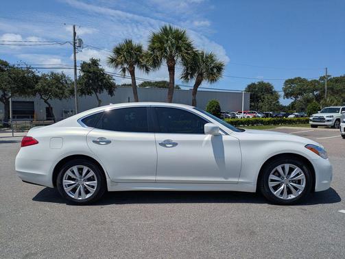 Moonlight White 2011 INFINITI M37 Base