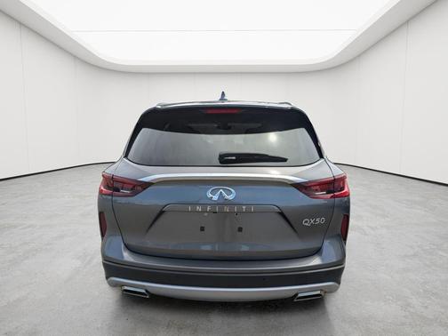 2024 INFINITI QX50 LUXE