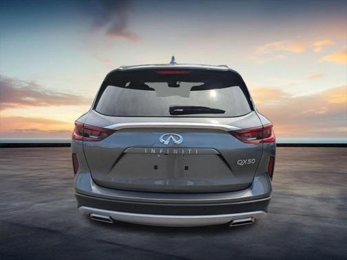 2024 INFINITI QX50 LUXE