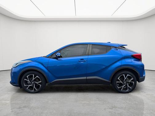 2021 Toyota C-HR XLE