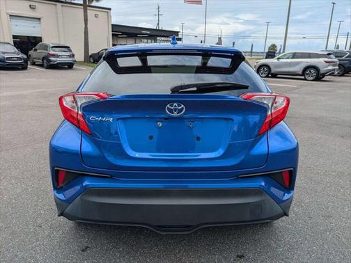2021 Toyota C-HR XLE