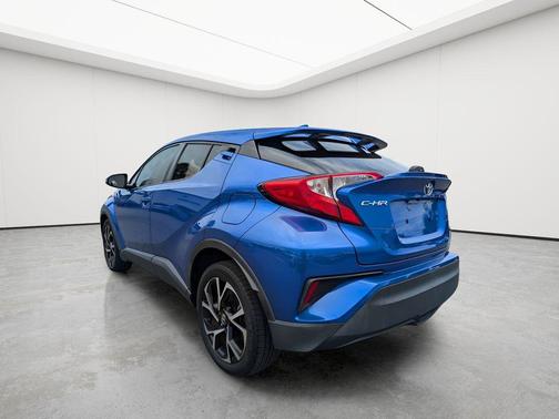 2021 Toyota C-HR XLE