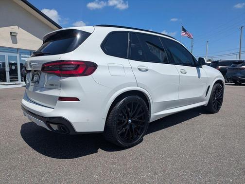 Alpine White 2023 BMW X5 sDrive40i